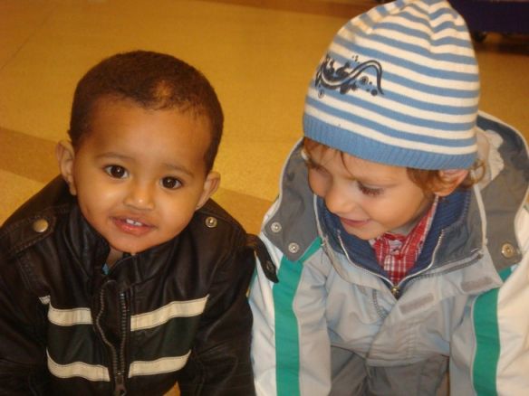 Маленькие дети дети