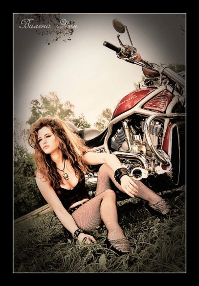 Арестованная байкерша